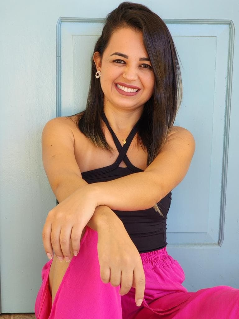 Vani, social media